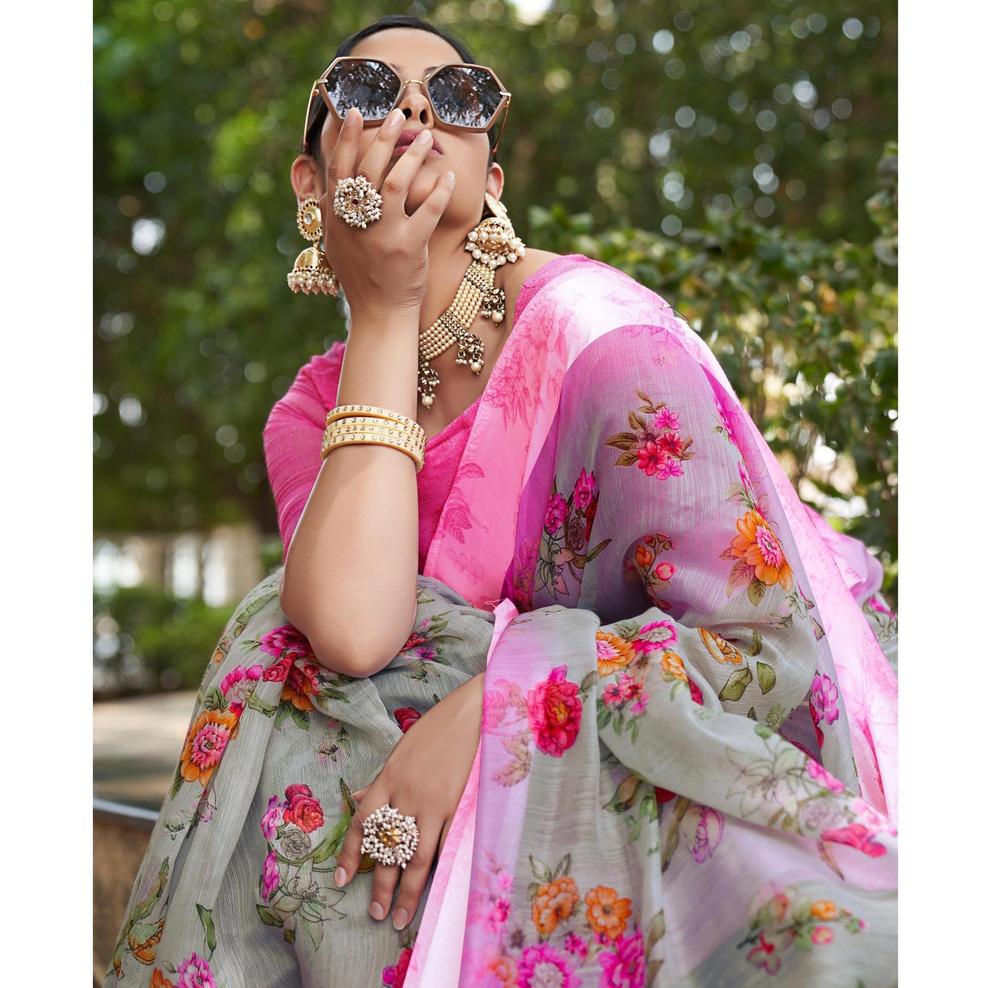 grey-floral-printed-linen-saree-145225