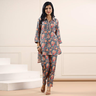 grey-floral-printed-muslin-kurti-pant-set