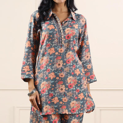 grey-floral-printed-muslin-kurti-pant-set