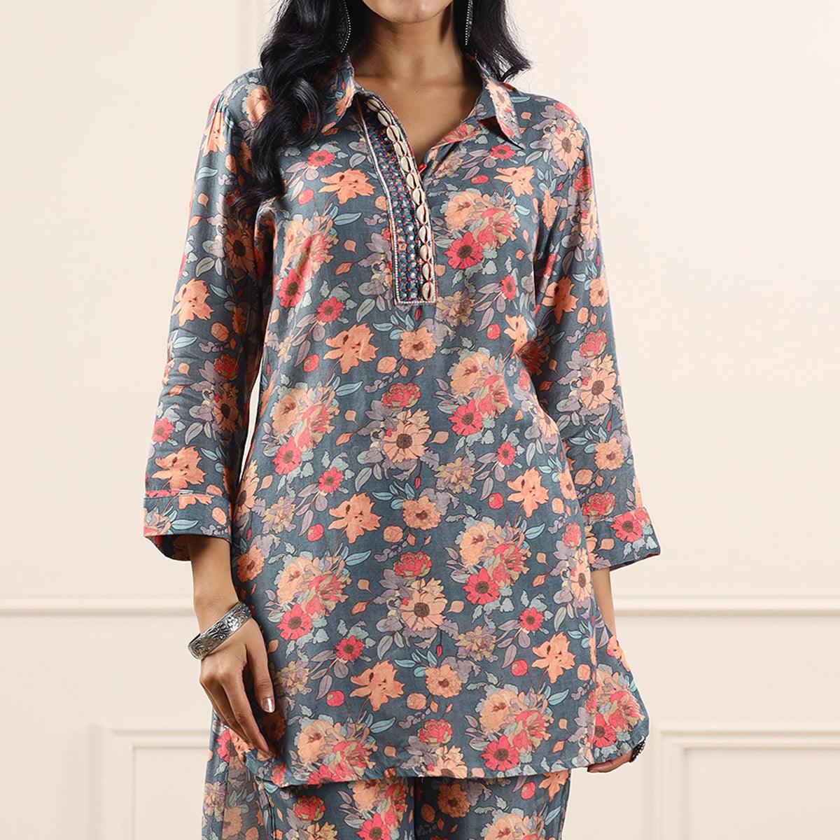 grey-floral-printed-muslin-kurti-pant-set