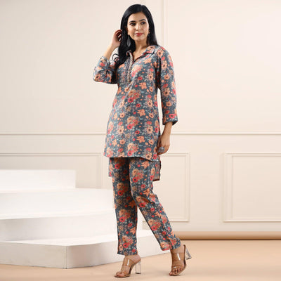 grey-floral-printed-muslin-kurti-pant-set