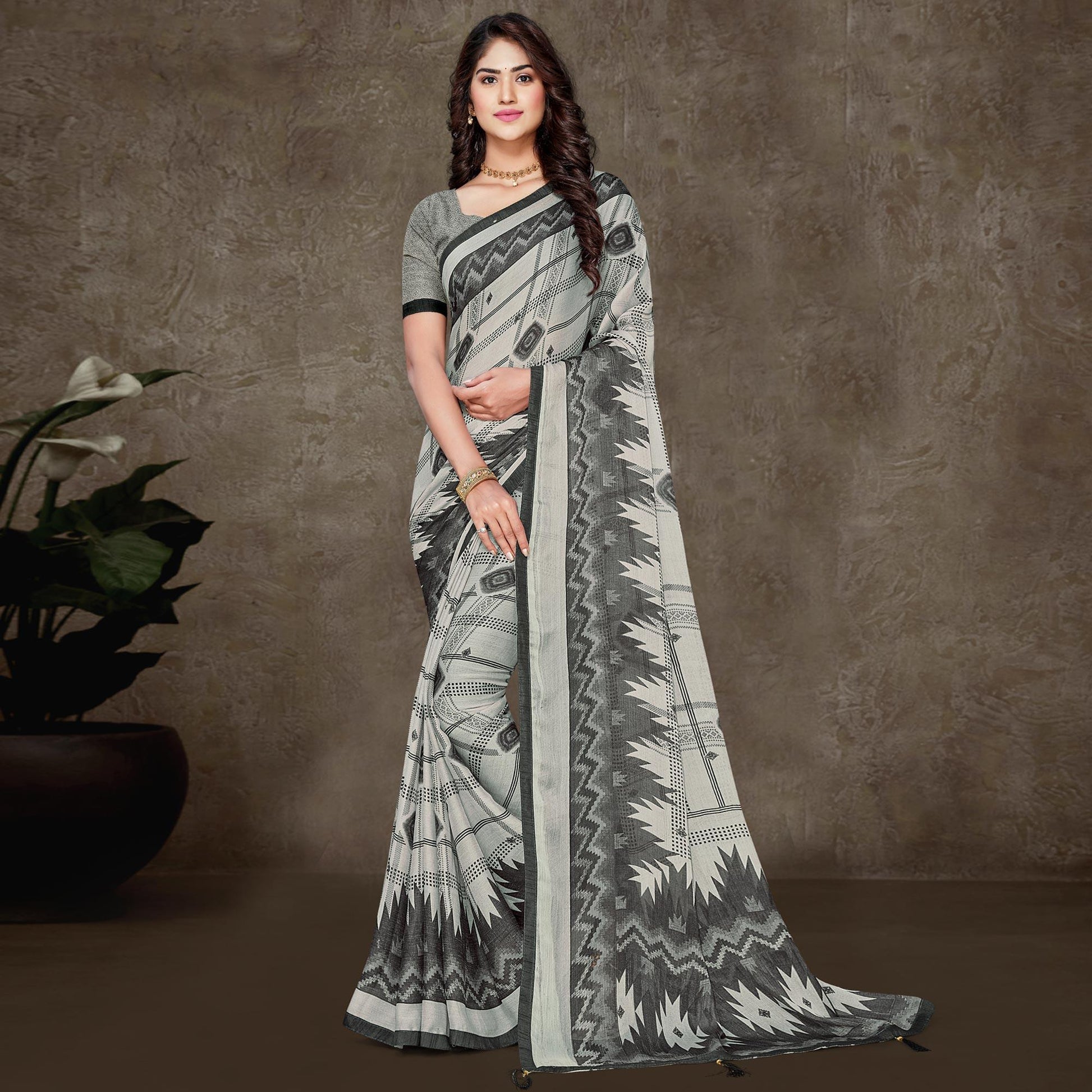 grey-geometric-printed-chiffon-saree-with-tassels