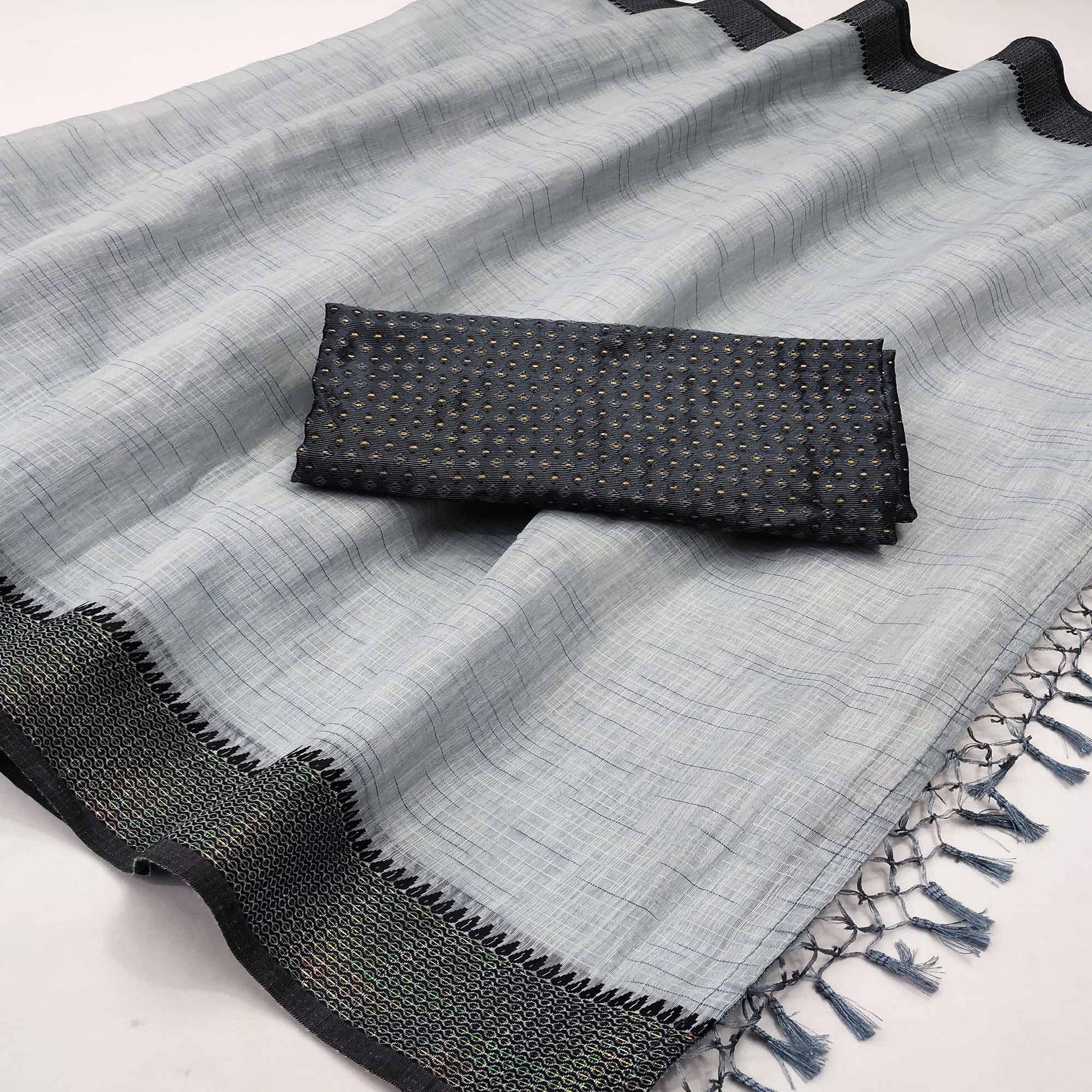 jazzy-grey-colored-lining-pattern-casual-wear-cotton-saree-90630
