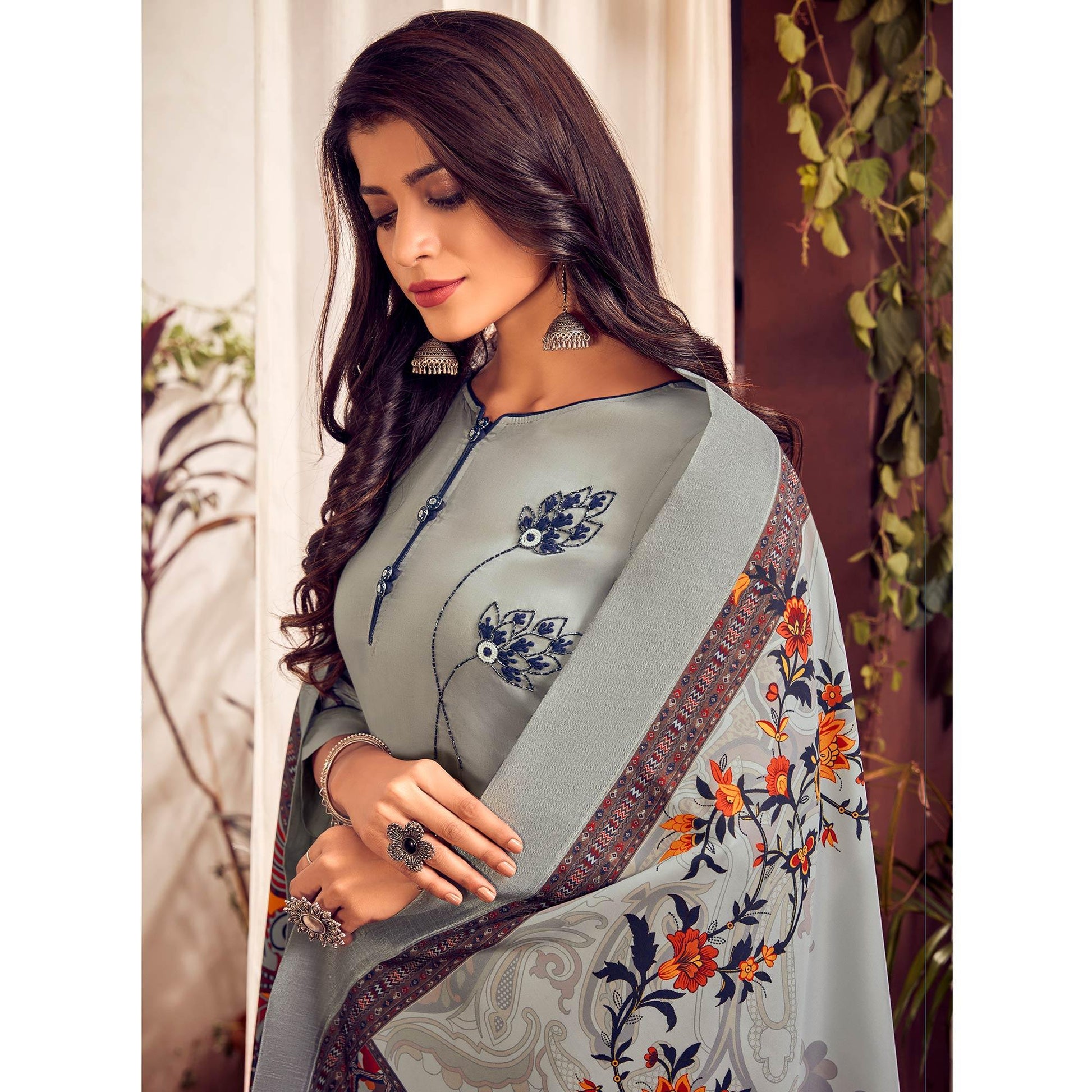 grey-party-wear-embroidered-cotton-kurti-pant-set-with-dupatta-138542