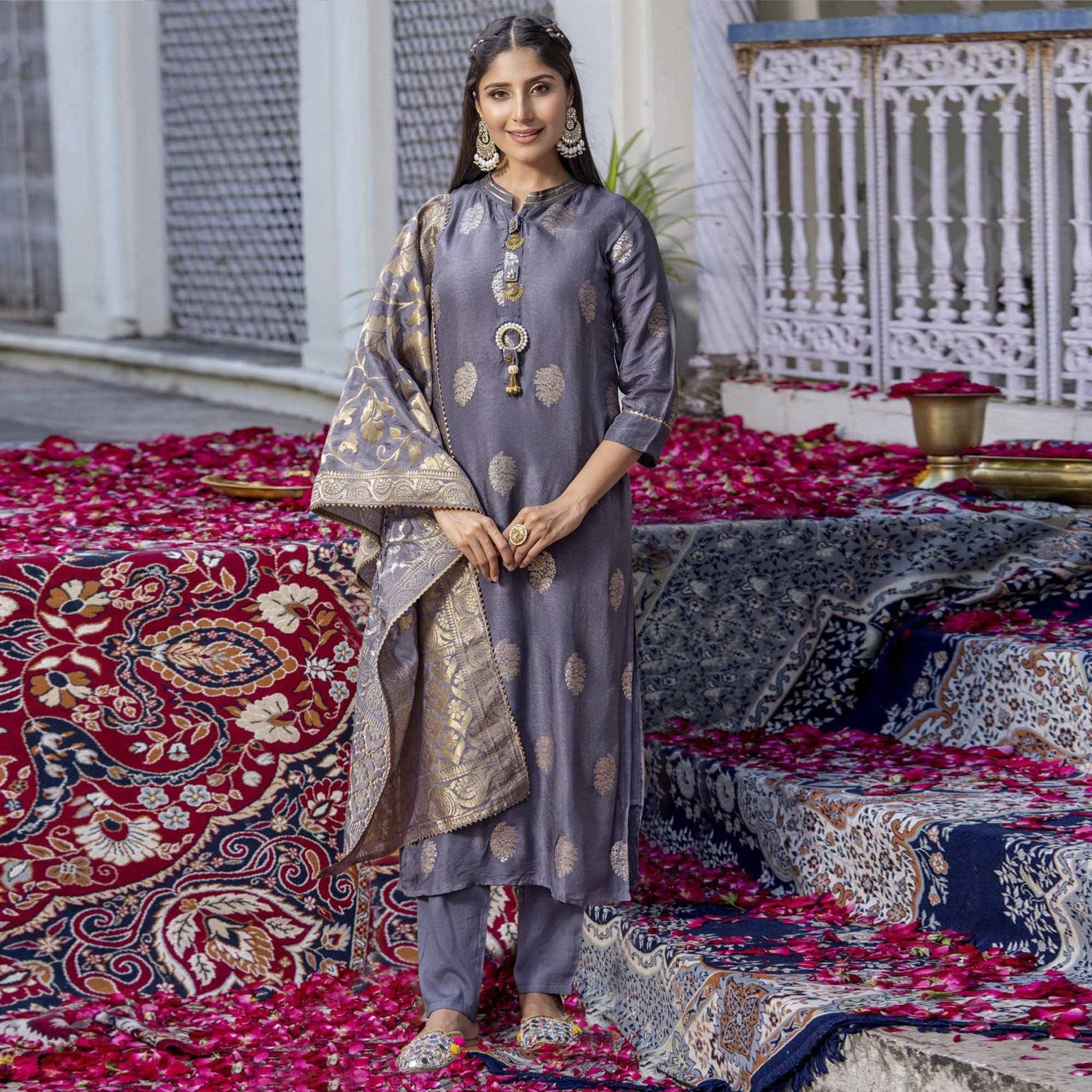 Grey Woven Dola Silk Kurti Pant Set With Dupatta