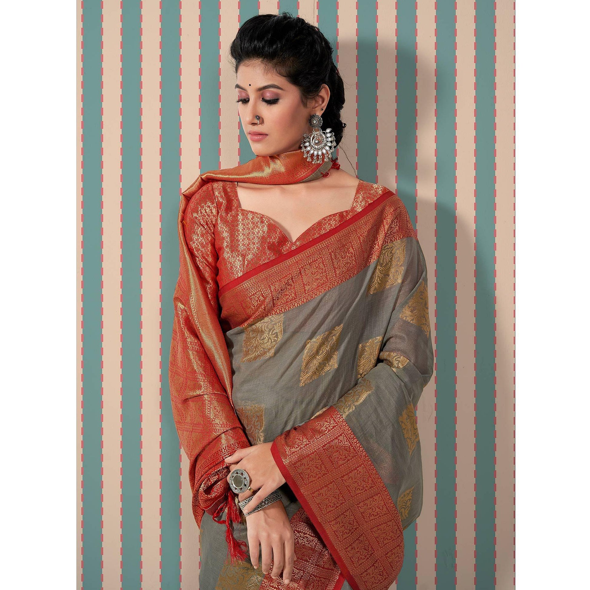 Grey Woven Linen Saree With Tassels