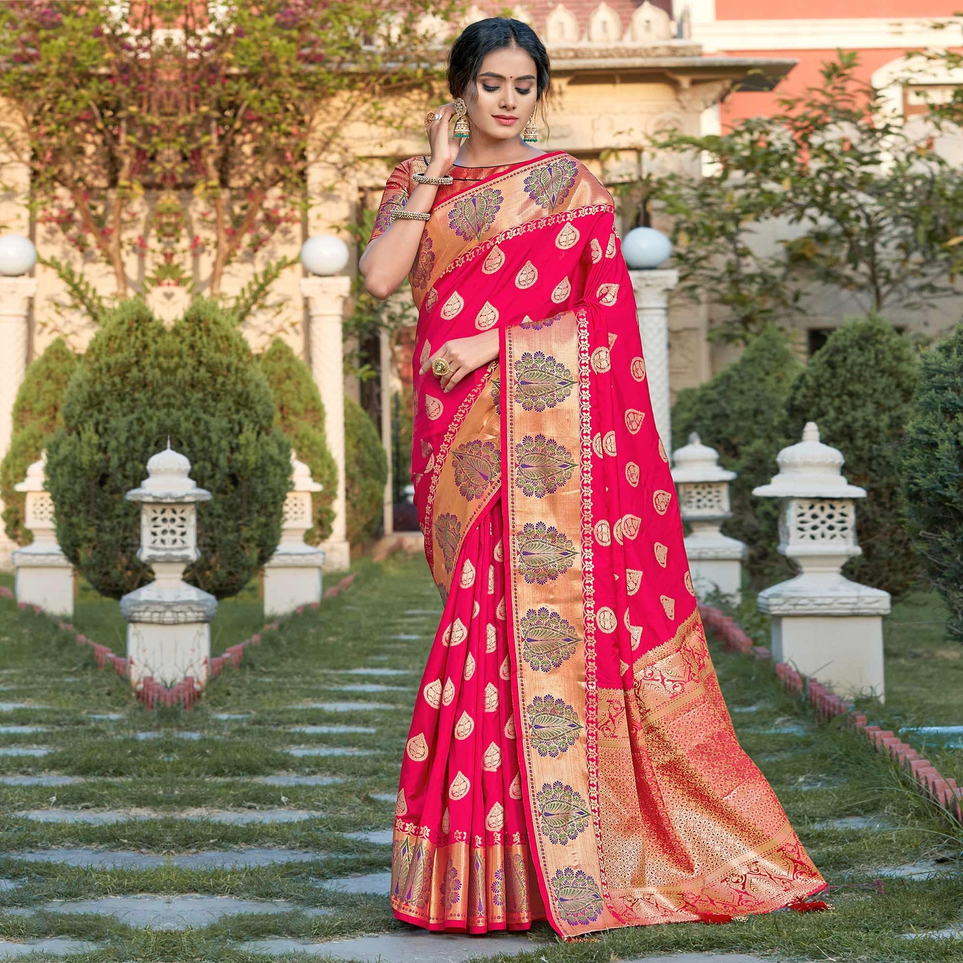 Groovy Pink Coloured Partywear Woven Silk Saree