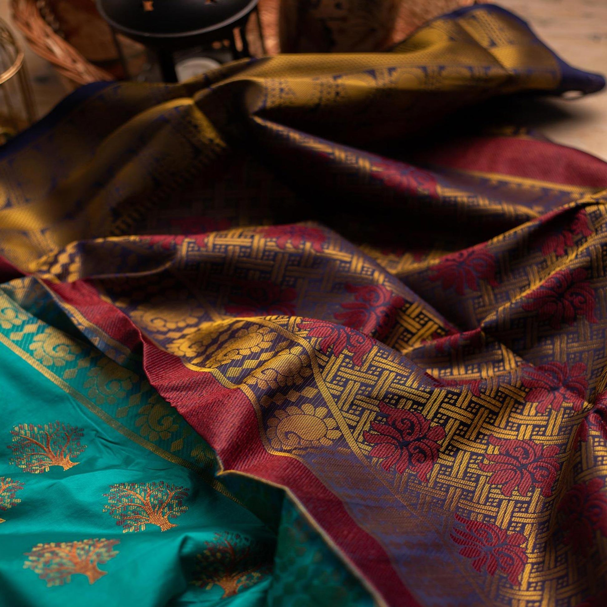 Groovy Rama Colored Festive Wear Woven Art Silk Saree