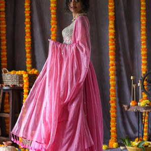 Gulabi aasman (Without Blouse)