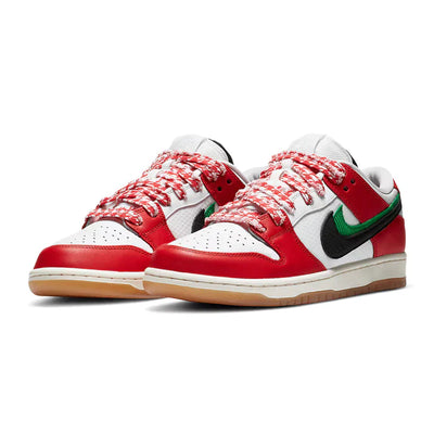 Nike SB Dunk Low Habibi