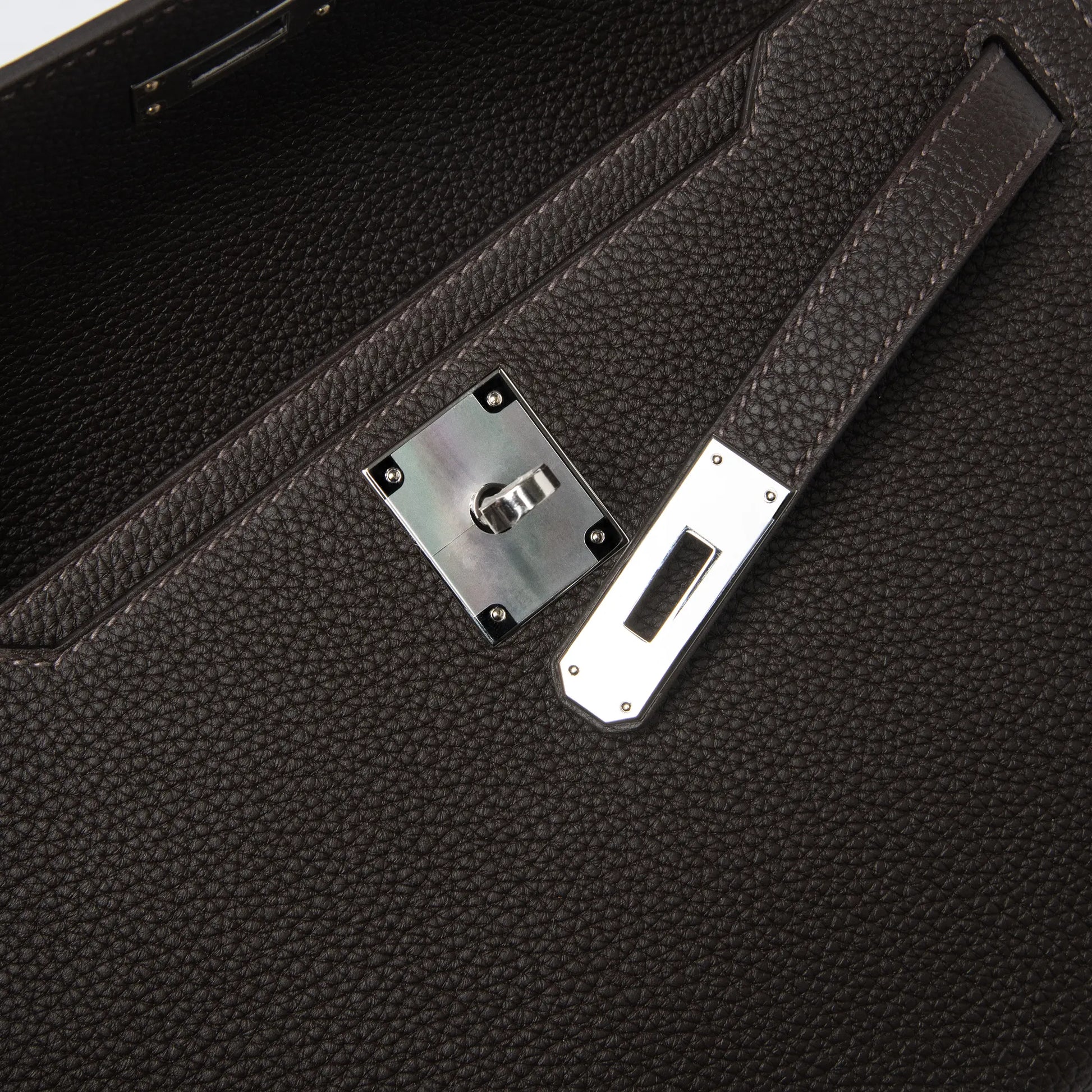 Hermes Kelly Depeches 25 Negonda Calfskin Bai Brun Palladium Hardware
