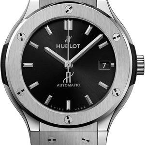 Hublot Classic Fusion Titanium Black Dial Men 38mm