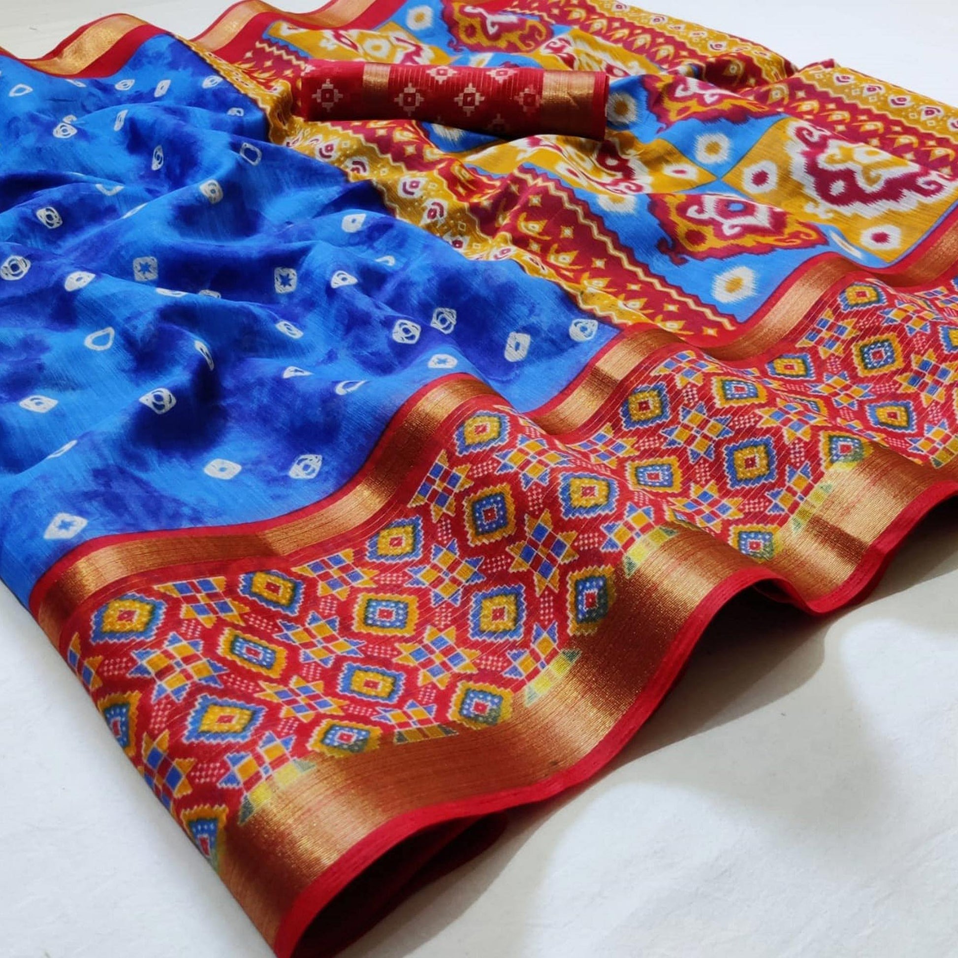 Hypnotic Blue Colored Casual Wear Printed Cotton Saree