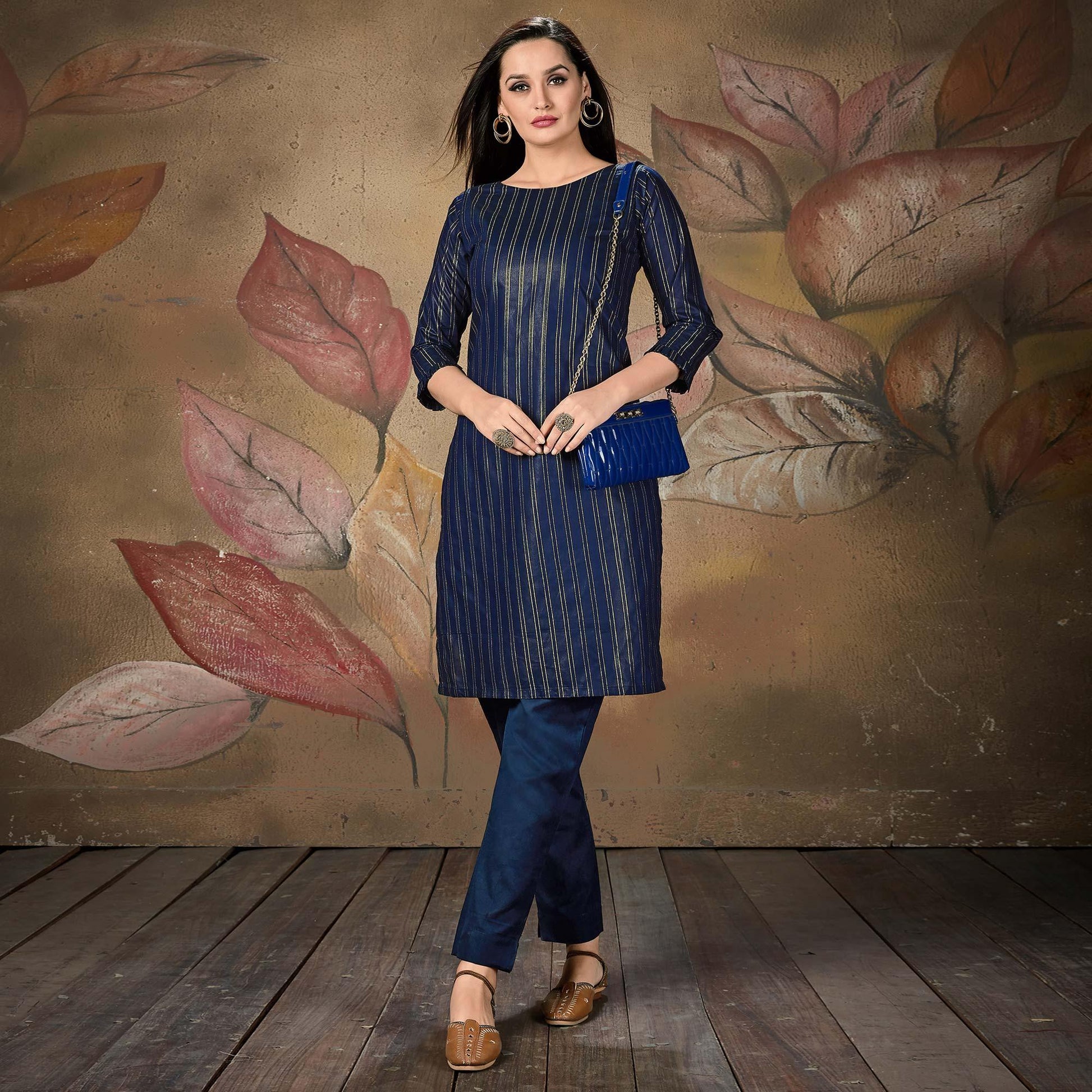Ideal Navy Blue Colored Casual Wear Printed Cotton Kurti