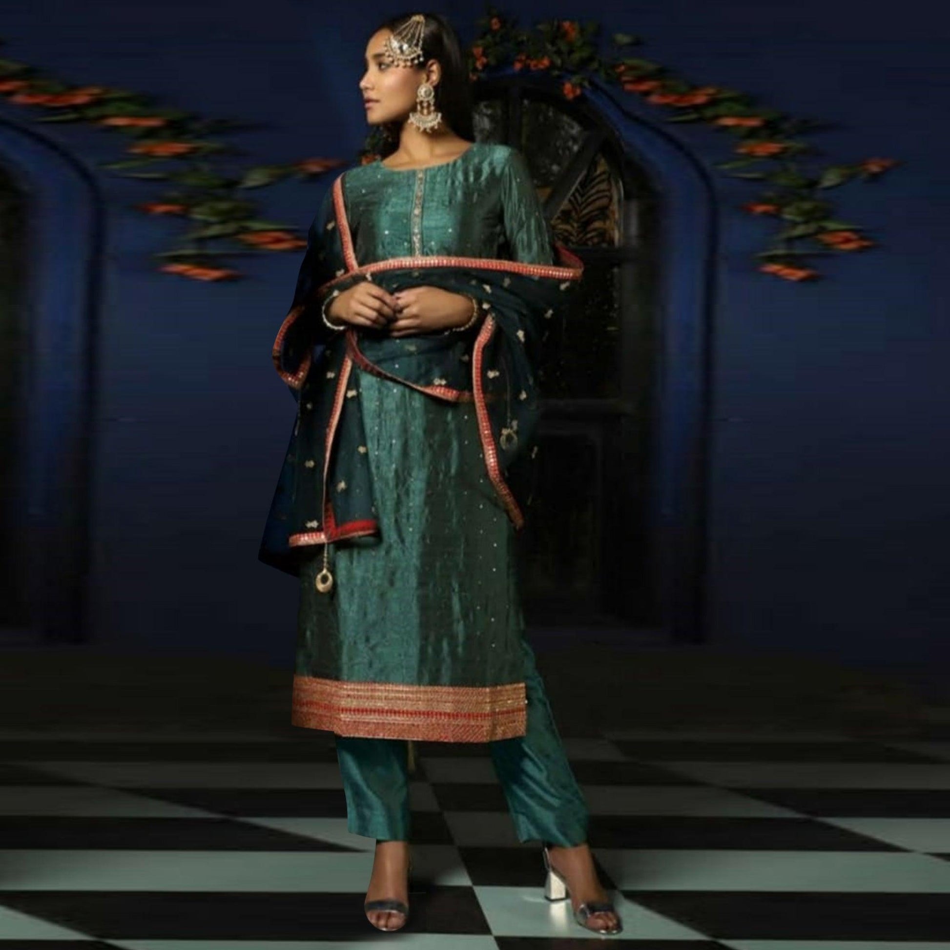 Ideal Rama Green Colored Partywear Woven Silk Stitched Suit