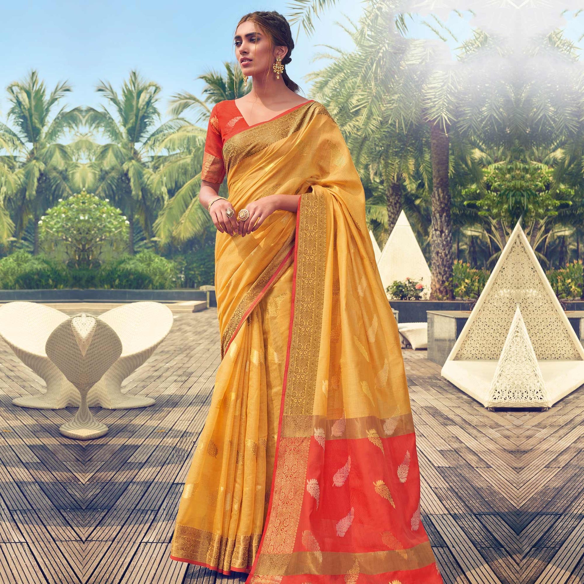 Ideal Yellow Colored Festive Wear Woven Cotton Handloom Saree