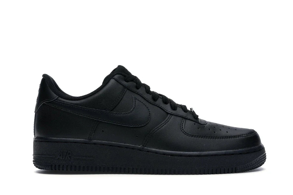 Nike Air Force 1 Low 07 'Triple Black'