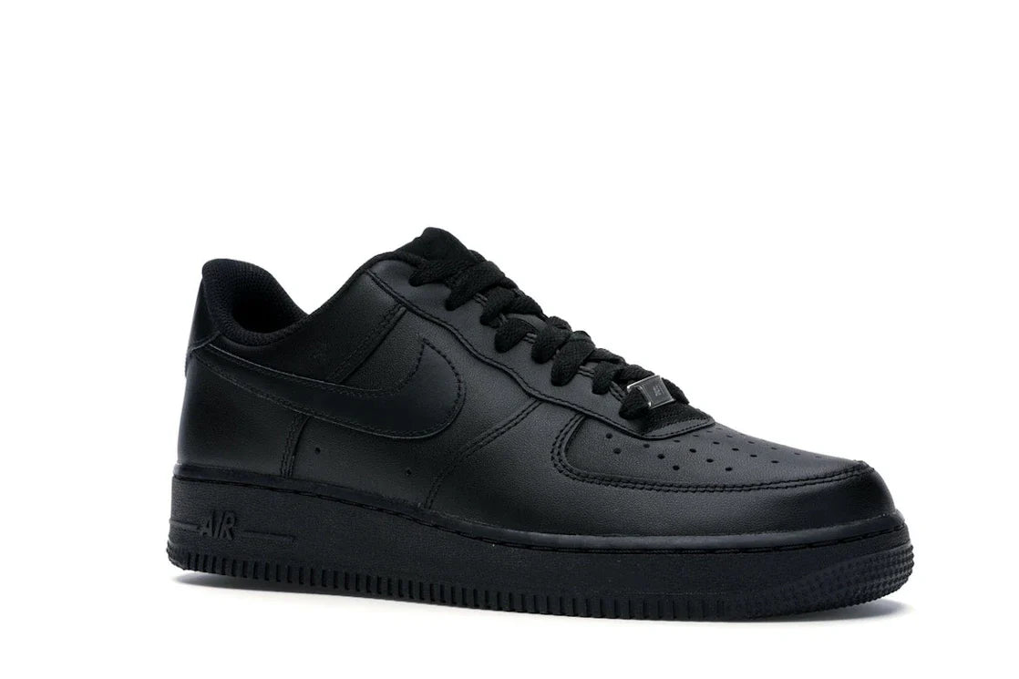 Nike Air Force 1 Low 07 'Triple Black'