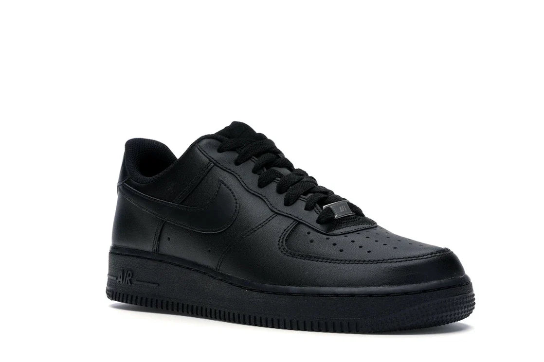 Nike Air Force 1 Low 07 'Triple Black'