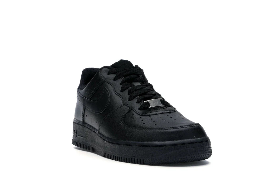 Nike Air Force 1 Low 07 'Triple Black'