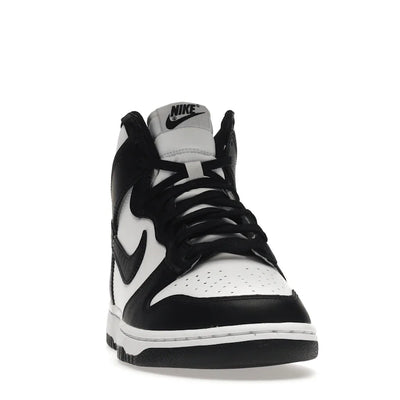 Nike	Dunk High 'Panda'