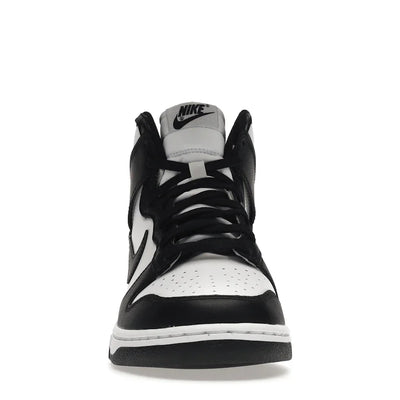 Nike	Dunk High 'Panda'