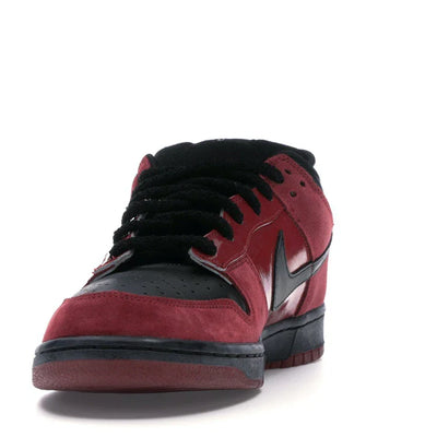 Nike	SB Dunk Low 'Milli Vanilli'