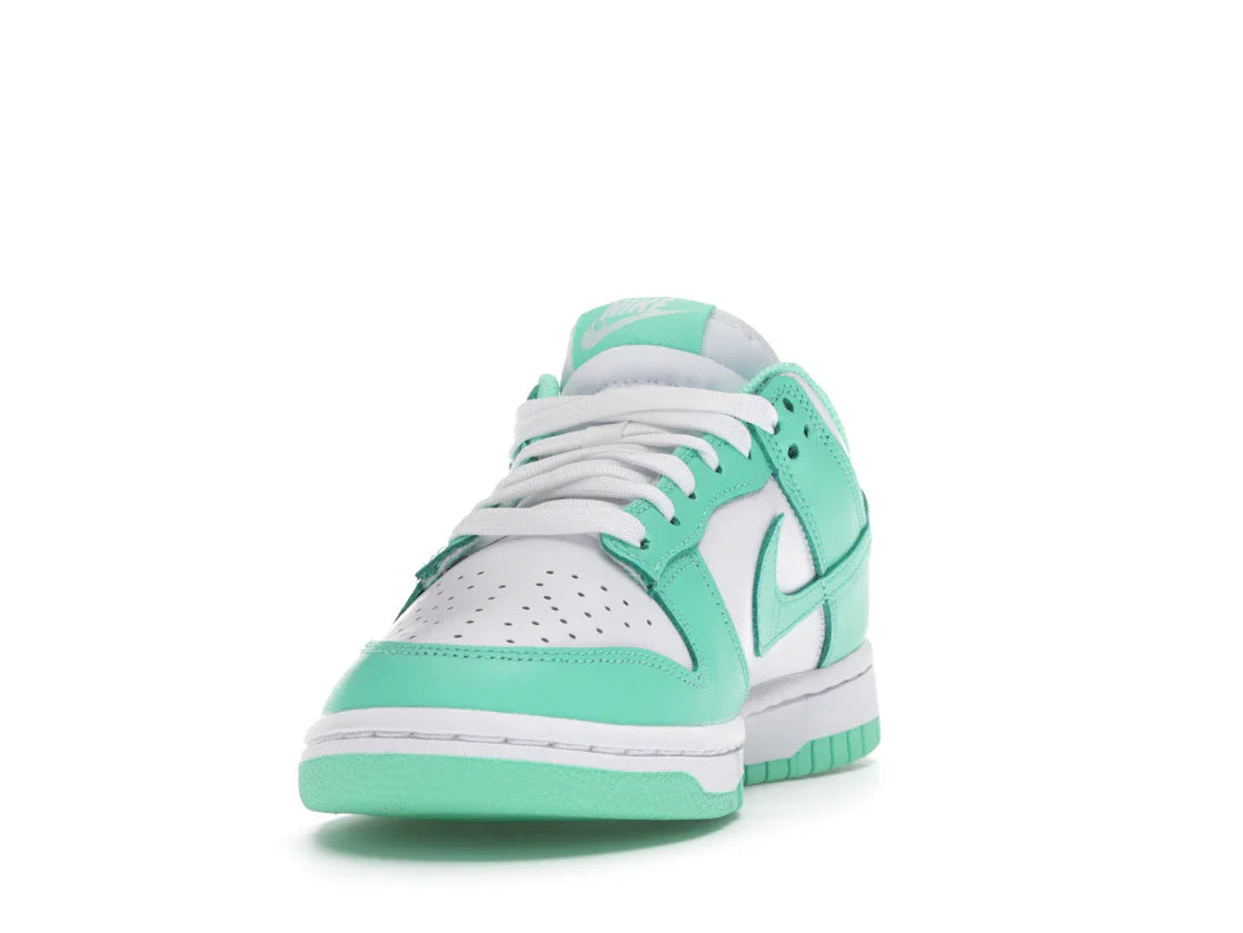 Nike	Dunk Low 'Green Glow'