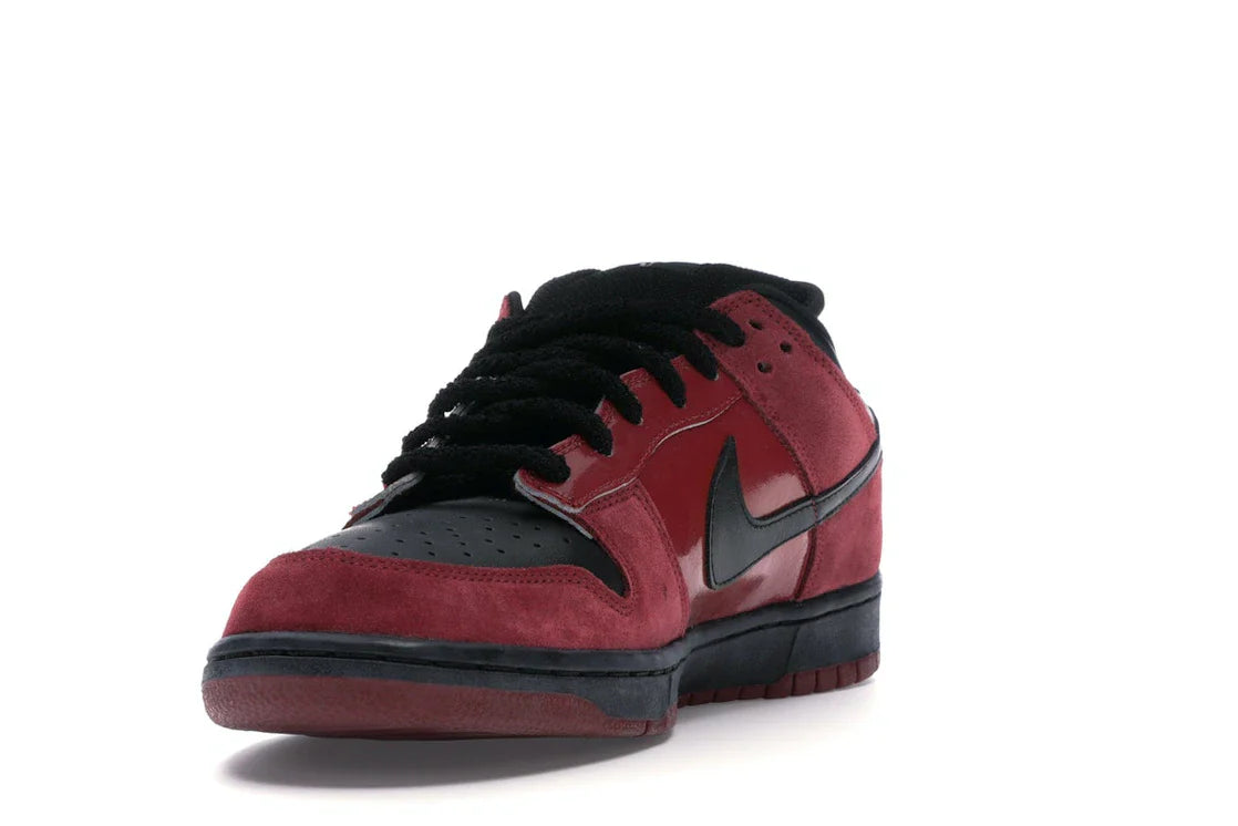 Nike	SB Dunk Low 'Milli Vanilli'
