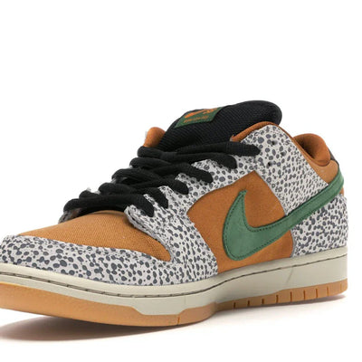 Nike	SB Dunk Low 'Safari'