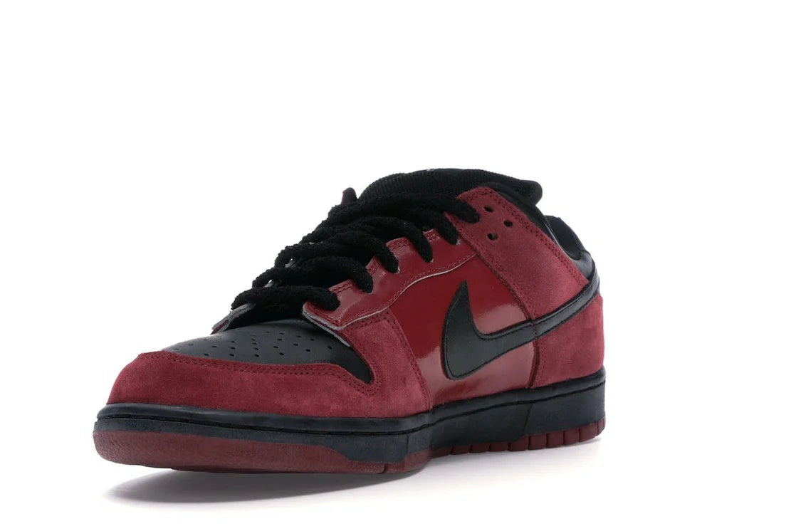 Nike	SB Dunk Low 'Milli Vanilli'