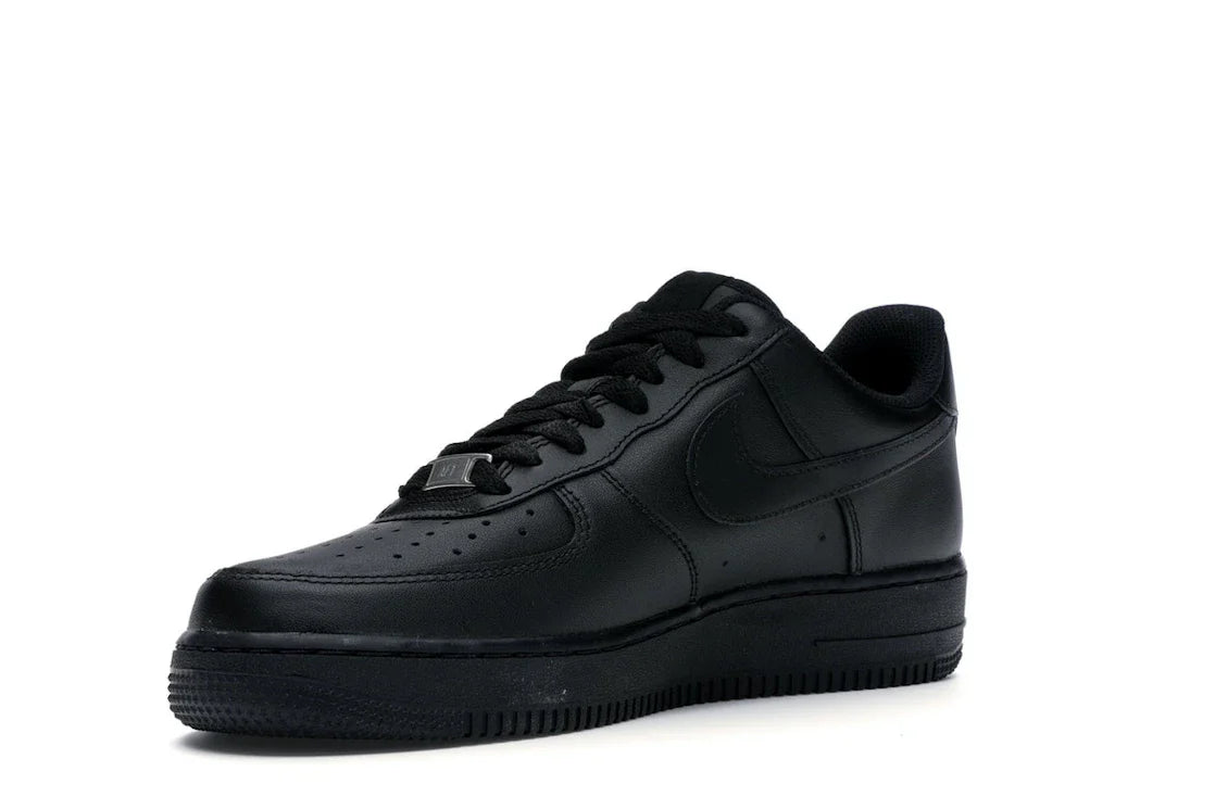 Nike Air Force 1 Low 07 'Triple Black'