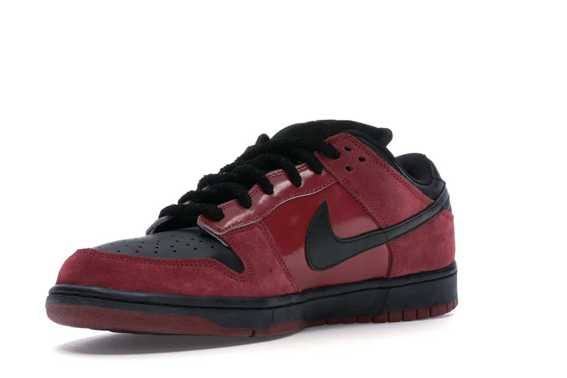 Nike	SB Dunk Low 'Milli Vanilli'