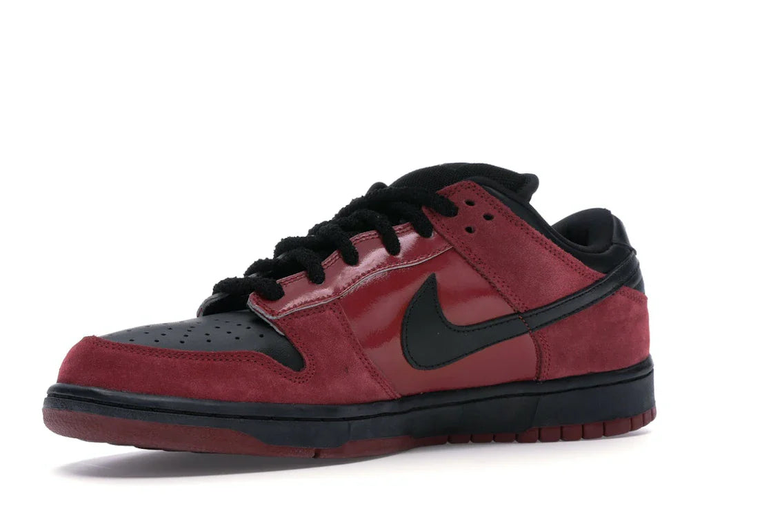 Nike	SB Dunk Low 'Milli Vanilli'