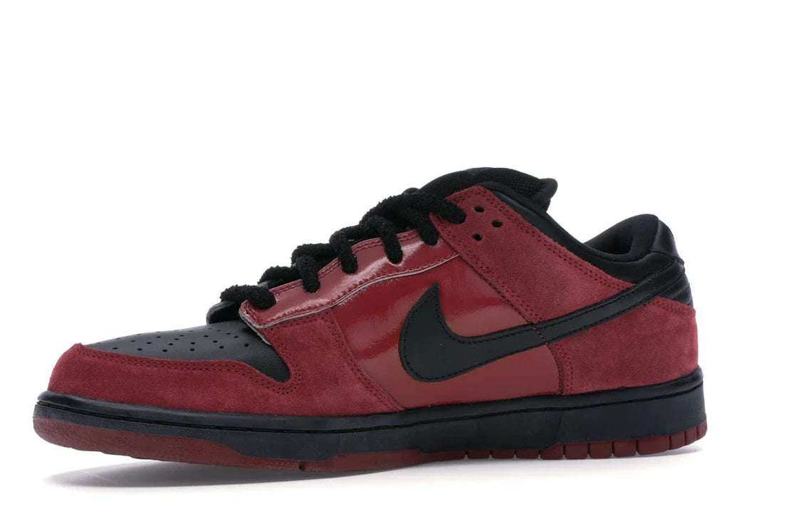 Nike	SB Dunk Low 'Milli Vanilli'