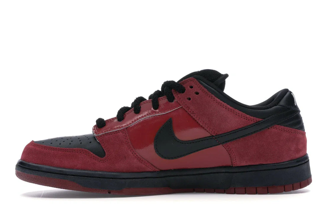 Nike	SB Dunk Low 'Milli Vanilli'