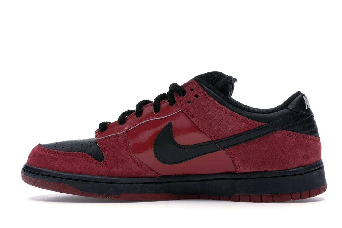 Nike	SB Dunk Low 'Milli Vanilli'