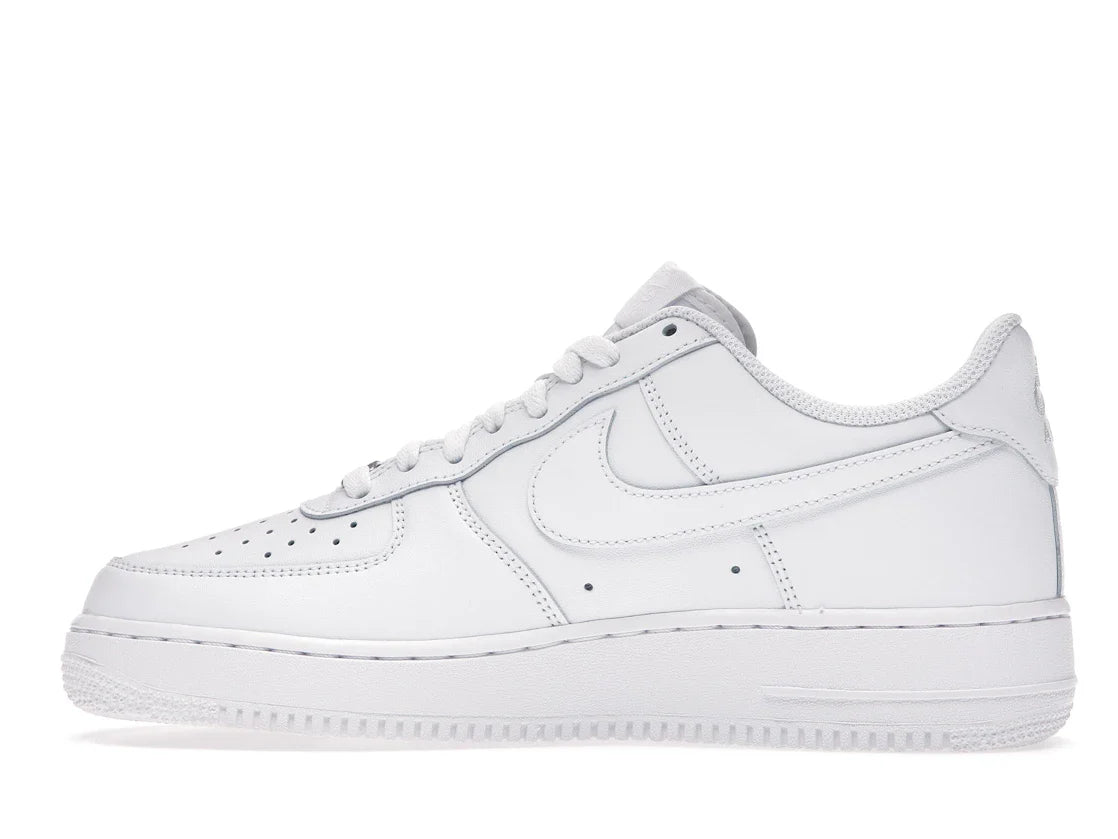 Nike Air Force 1 Low 07 'Triple White'