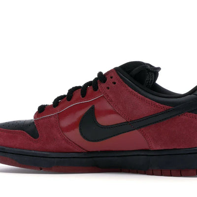 Nike	SB Dunk Low 'Milli Vanilli'