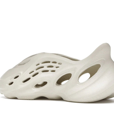 Adidas Foam RNNR 'Sand'