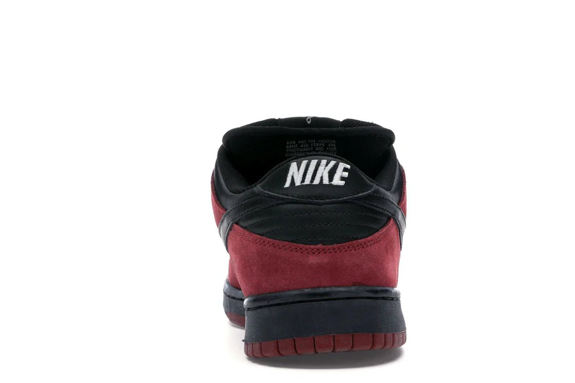 Nike	SB Dunk Low 'Milli Vanilli'