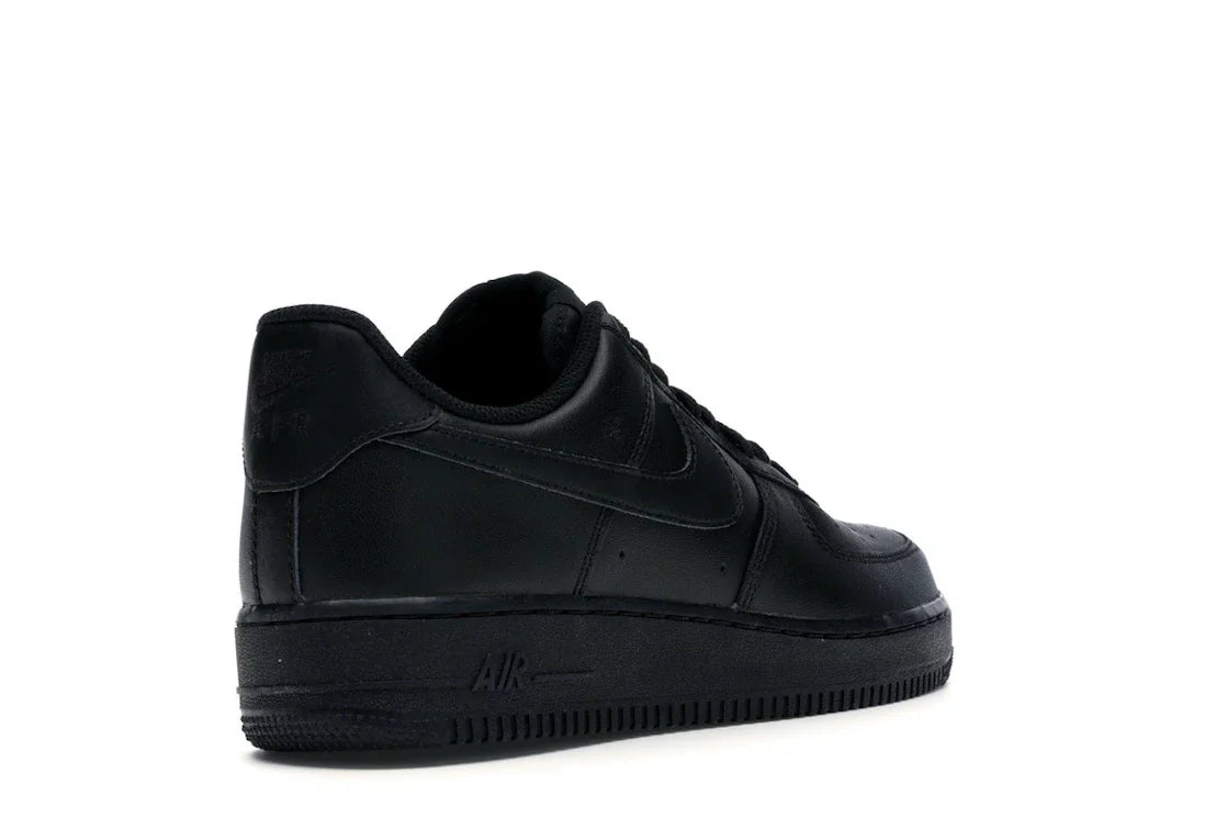 Nike Air Force 1 Low 07 'Triple Black'