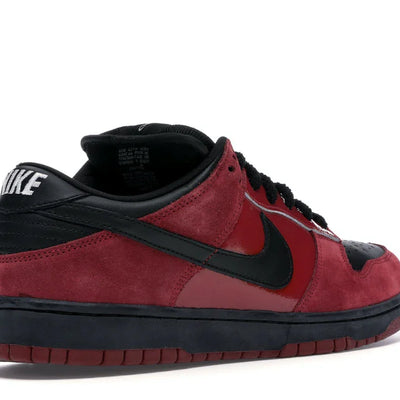 Nike	SB Dunk Low 'Milli Vanilli'