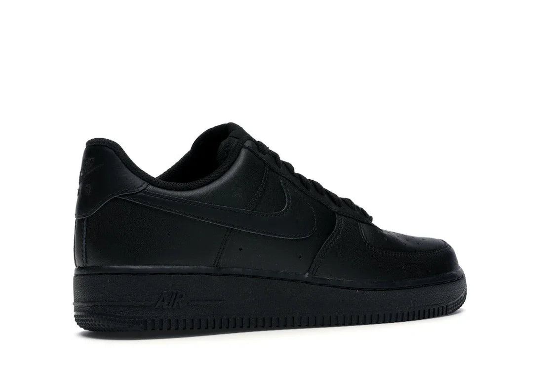 Nike Air Force 1 Low 07 'Triple Black'