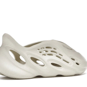 Adidas Foam RNNR 'Sand'