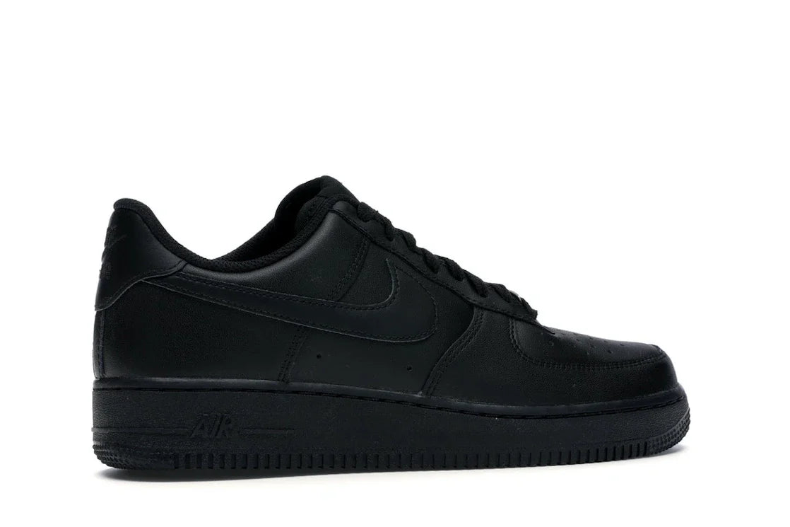 Nike Air Force 1 Low 07 'Triple Black'