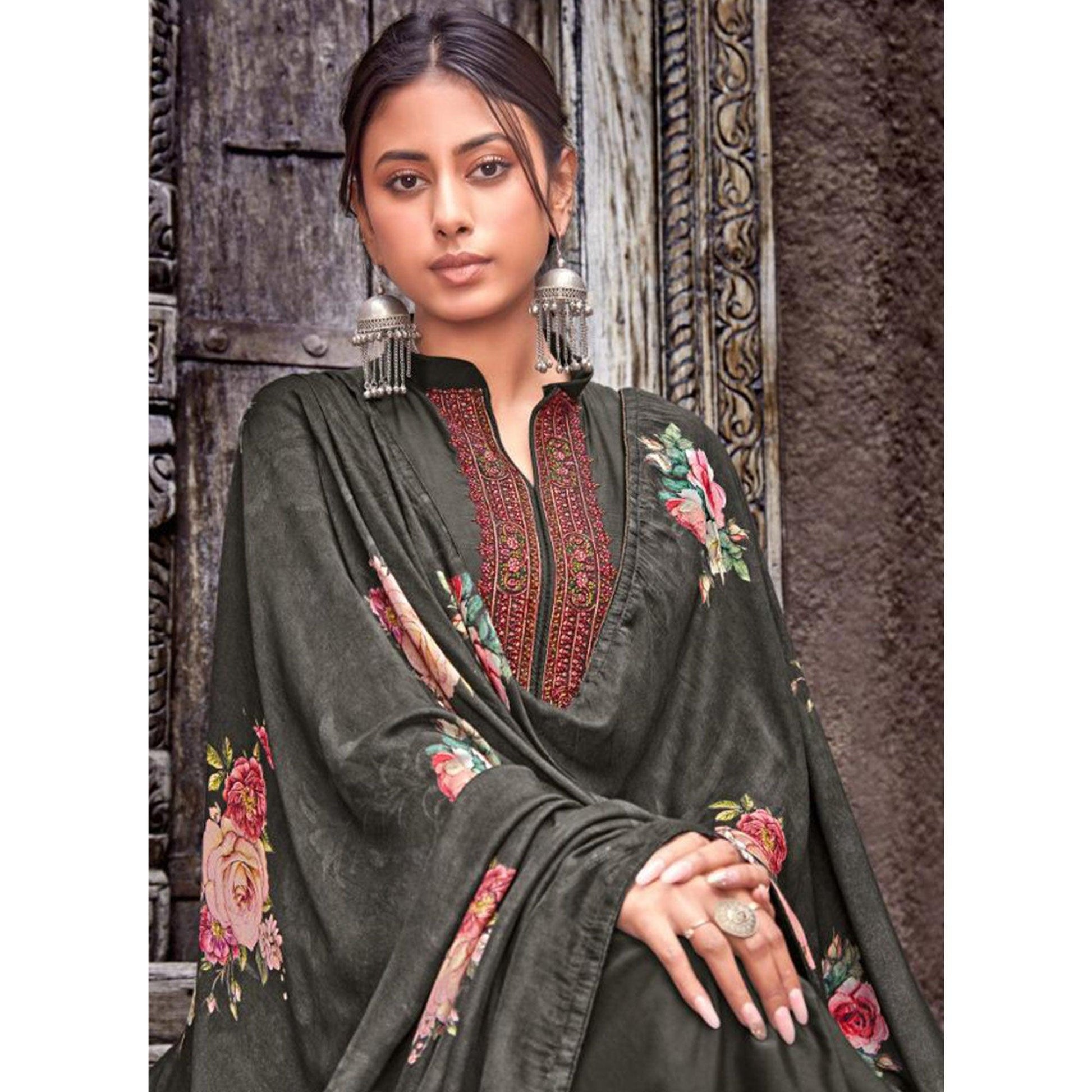 Imposing Dark Grey Colored Partywear Printed Viscose Muslin Suit