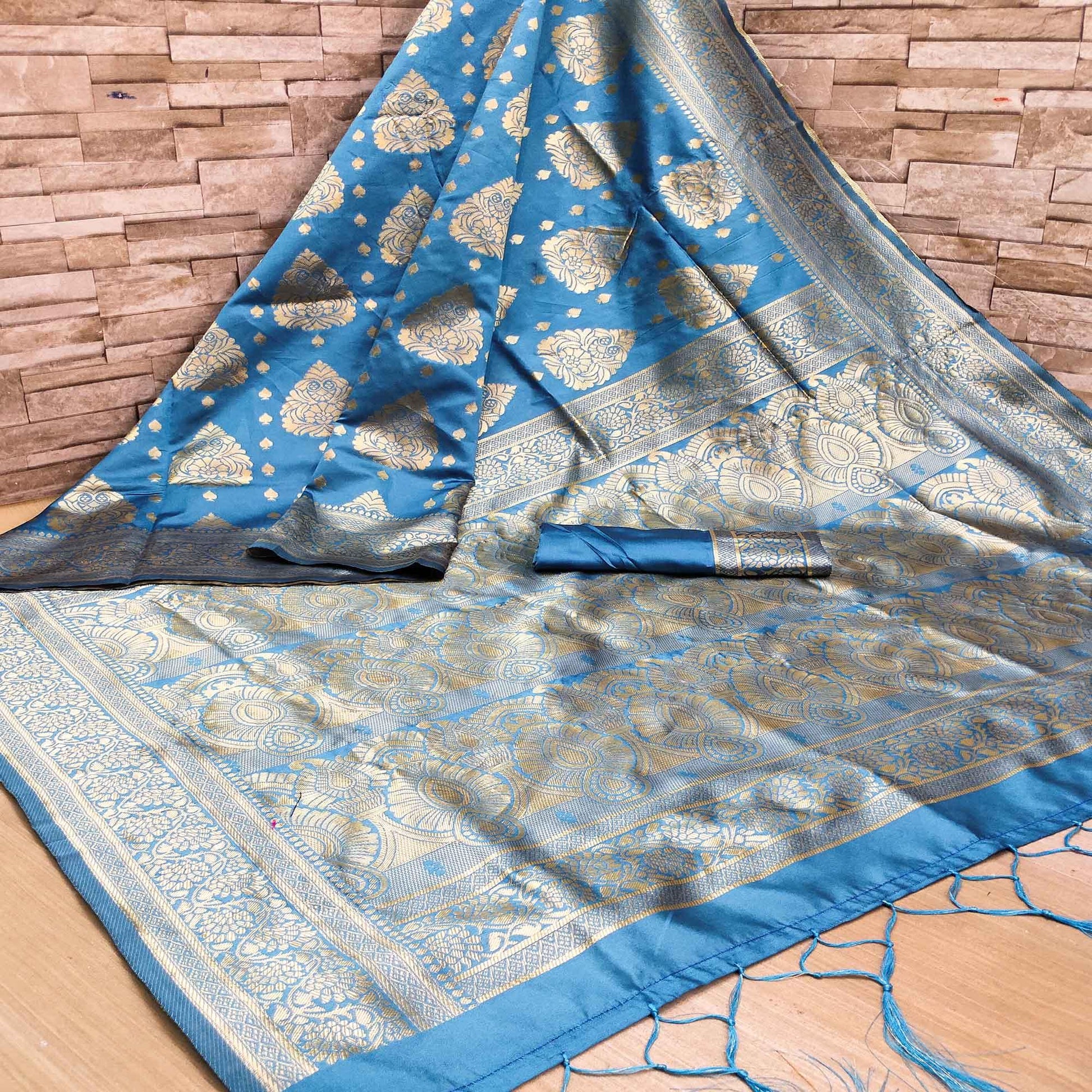 Imposing Firozi Blue Colored Festive Wear Woven Banarasi Silk Saree
