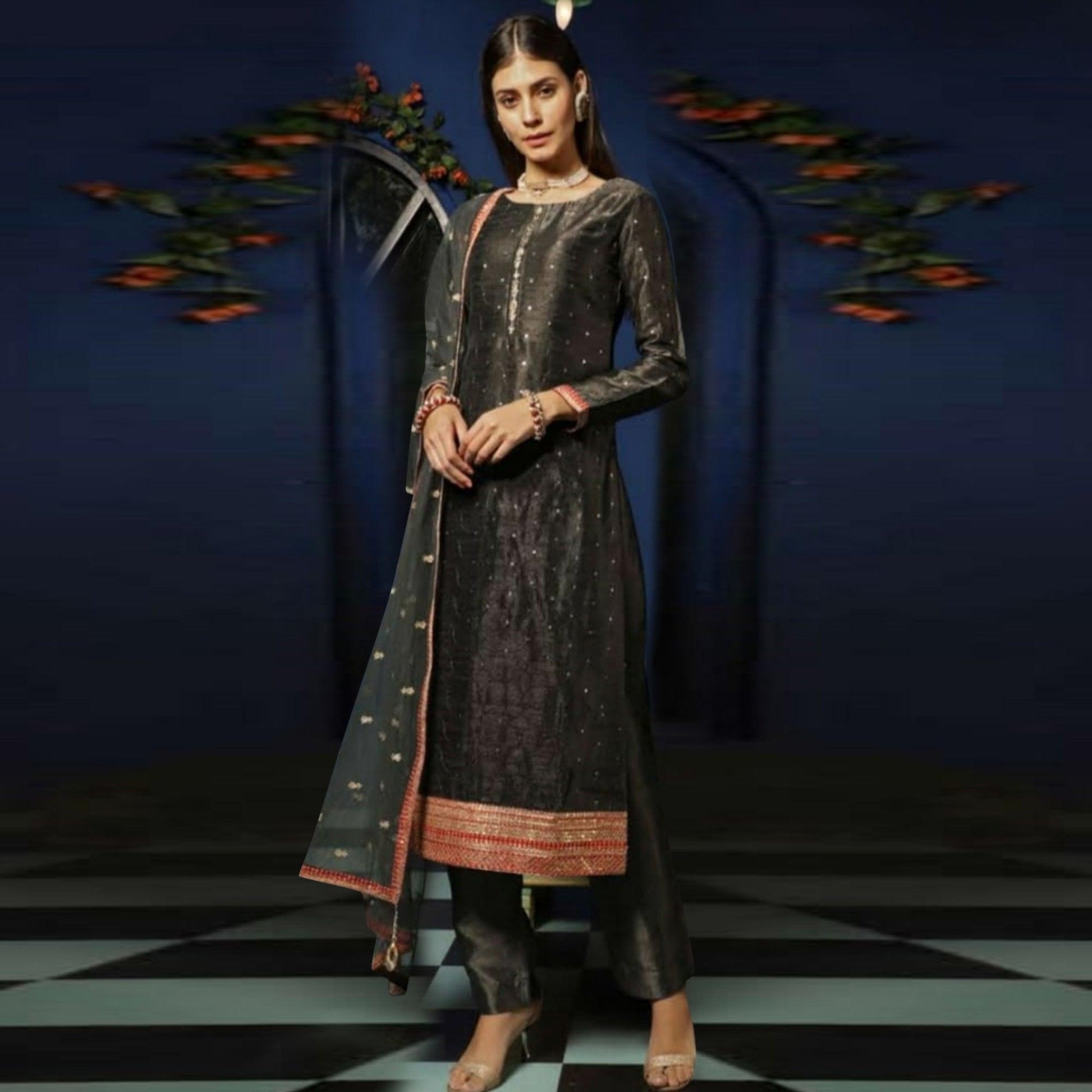 Imposing Grey Colored Partywear Woven Silk Stitched Suit