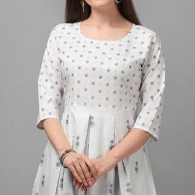 Imposing White Coloured Casual Wear Printed Rayon Malai Kurti